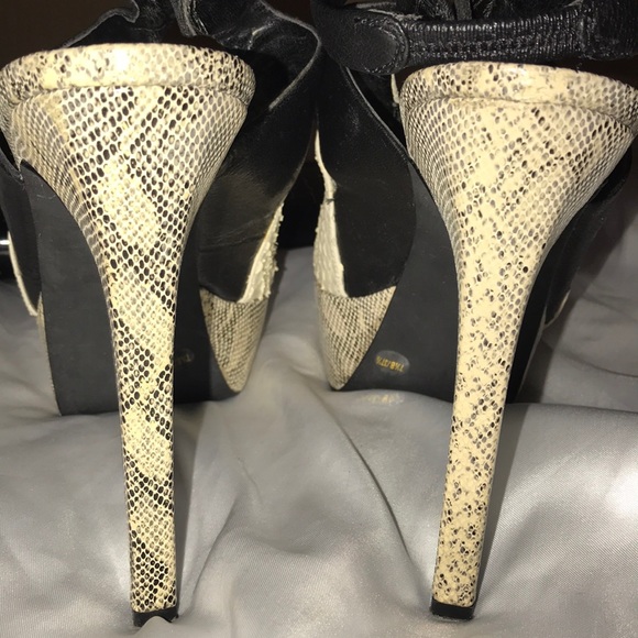Jessica Simpson heels - Picture 4 of 7
